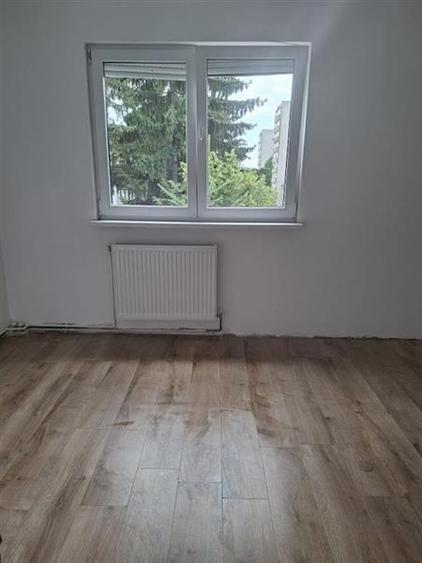 Apartament 2 camere Dambu Pietros etaj 3