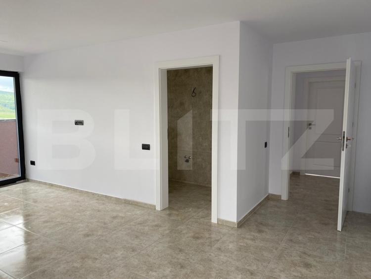 Penthouse 200 mp utili, 400 mp terasa, 2 garaje, 1 parcare, zona Baciu
