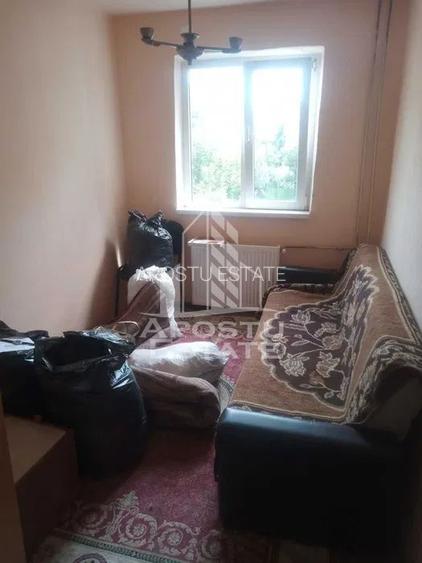 Apartament cu 4 camere de închiriat  în Dambovita - 4