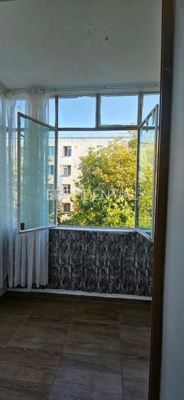 Apartament 2 camere Resita- Gradistea - 5