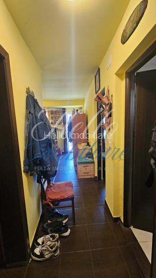 Vand apartament 2 camere 43mp+balcon 7mp zona Teilor - 2