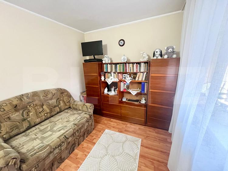 Apartament de vanzare zona - Velenta