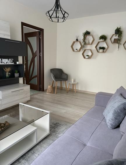 Apartament cu 2 camere Zona Podu Ros