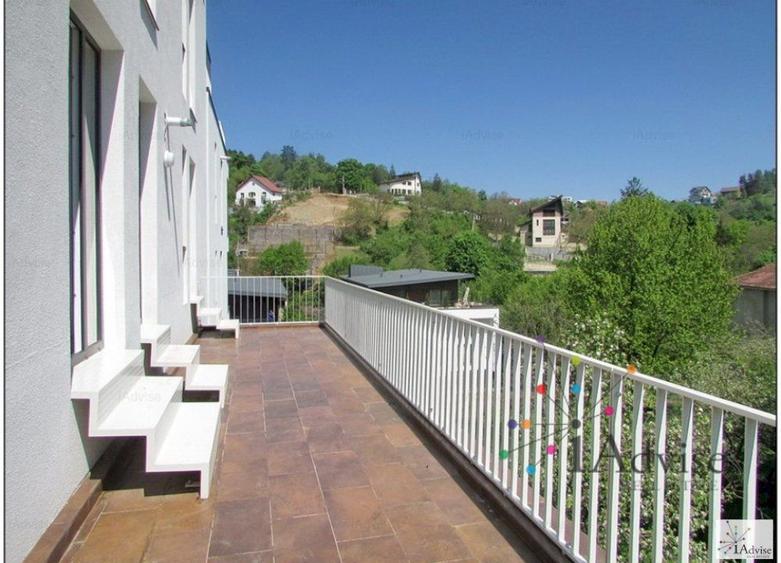 Apartament de vanzare - Centrul Istoric – la doar 10 minute de Piața Sfatului