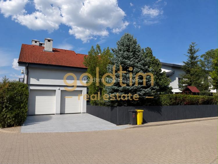 VILA INDIVIDUALĂ/IANCU NICOLAE/SUPERBA/CURTE GENEROASA/COMPLET RENOVATA