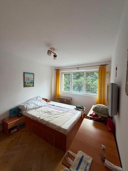 Apartament 3 camere-la 10 min. de metrou Piața Sudului
