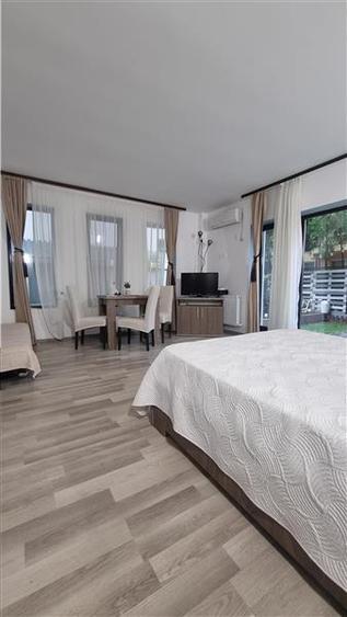 Studio Spatios cu Curte Proprie la Cativa Pasi de Mare, Mamaia Nord