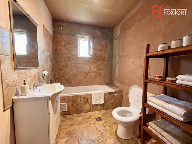 Casa individuala cu 6 camere, de vanzare in Sanandrei