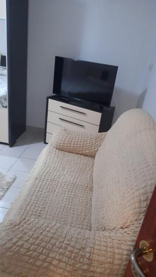 Apartament 3 camere 70 mp etaj 1, decomandat, Rovinari