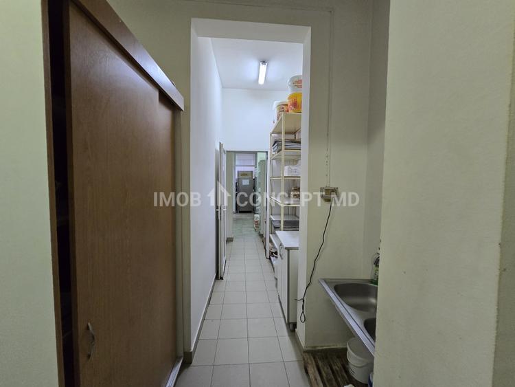 VANZARE SPATIU COMERCIAL -Parter, in zona 9 Mai