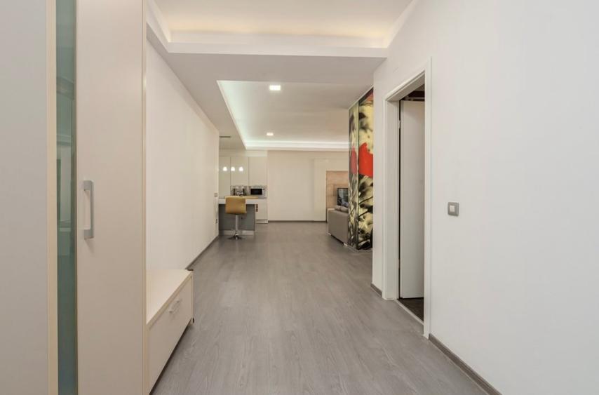 Apartament cu 4 camere de lux in Herăstrău -loc de parcare inclus!
