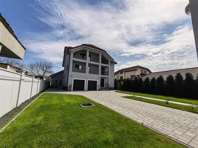Vila impunatoare cu 6 camere spatioase in stil american