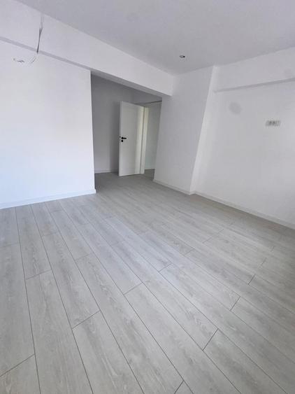 3 camere - CU TVA inclus! - ACTE GATA - Balcon inchis - 5 minute Metrou Berceni