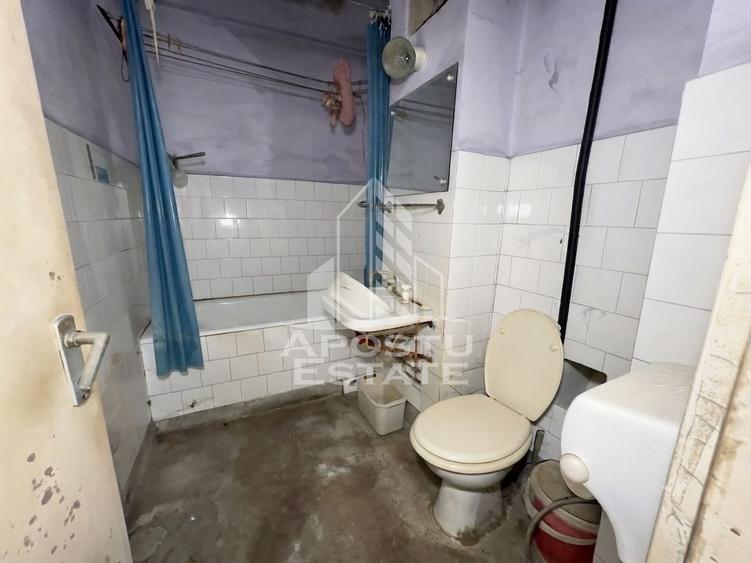 Apartament 3 camere de vanzare, 2 bai, zona Soarelui, Timisoara