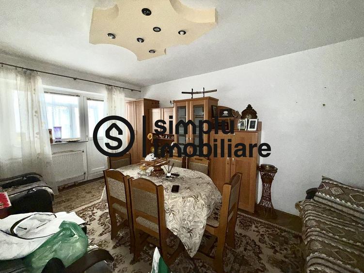 Apartament 3 Camere Decomandat Lapus, et 2/7