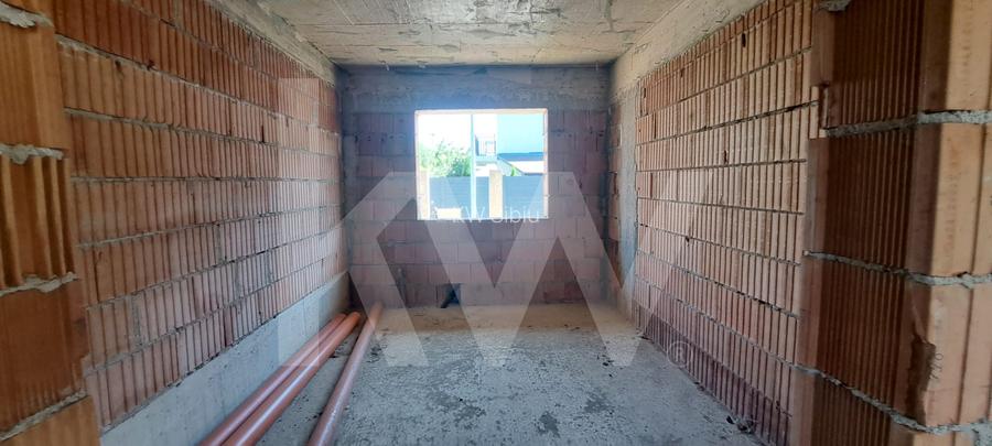 Duplex  de vanzare , curte  ,Selimbar - 9
