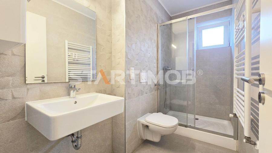Apartament 3 camere cu boxa si parcare zona Kasper Coresi