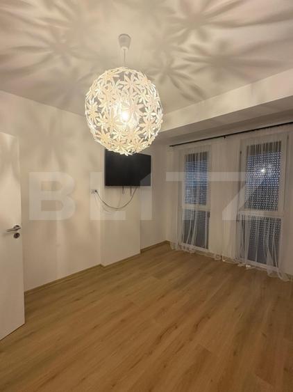 Apartament 2 camere, decomandat, loc de parcare subteran, zona Calea Aradului