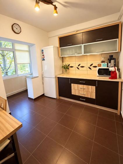 Soarelui | 3 camere | Decomandat | 2 băi | 2 balcoane | Etaj 3