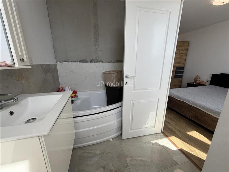APARTAMENT 3 CAMERE | 2 BAI | 85 MP UTIL | MANSARDA | ZONA ROGERIUS | ORADEA | B - 9