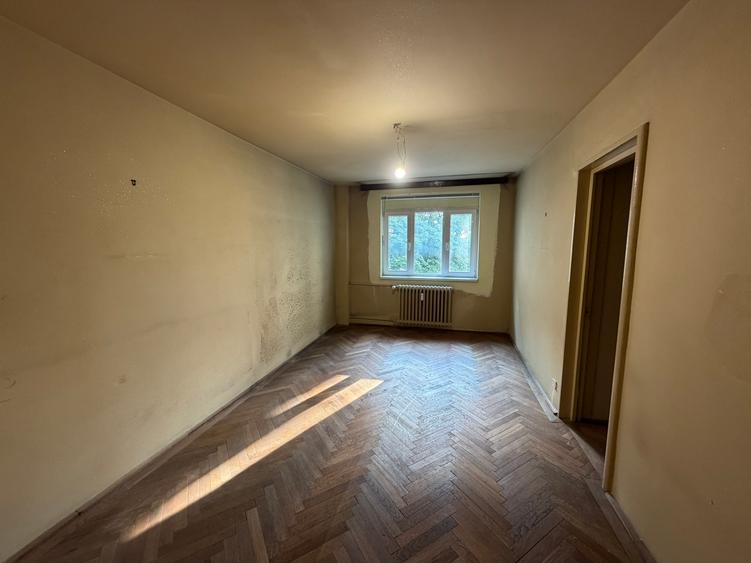 1 Mai,Apt 3 camere semidec., 2 gr sanitare,balcon, 80mp, bloc termoizolat, Garaj