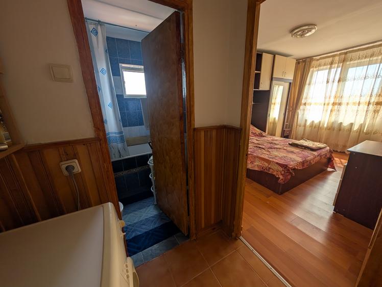 Apartament 3 camere Buhuși - Republicii Penny