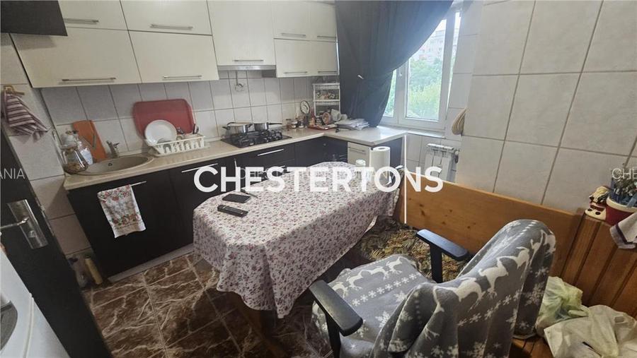 SUPER PRET!!! Apartament 3 camere 2 bai in Drumul Sarii