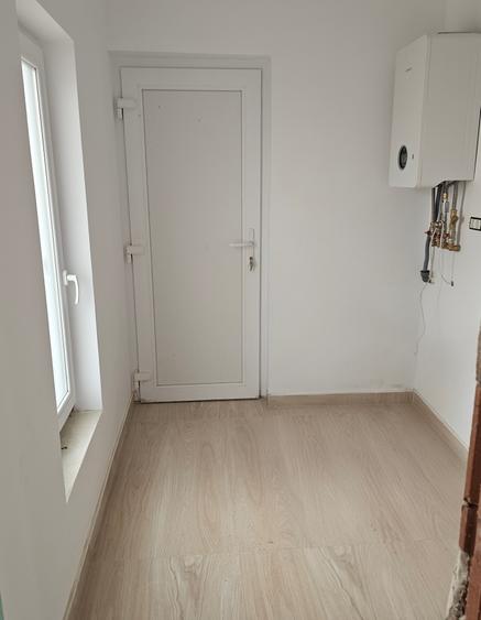 Duplex P+E in Mosnita despartit prin garaj
