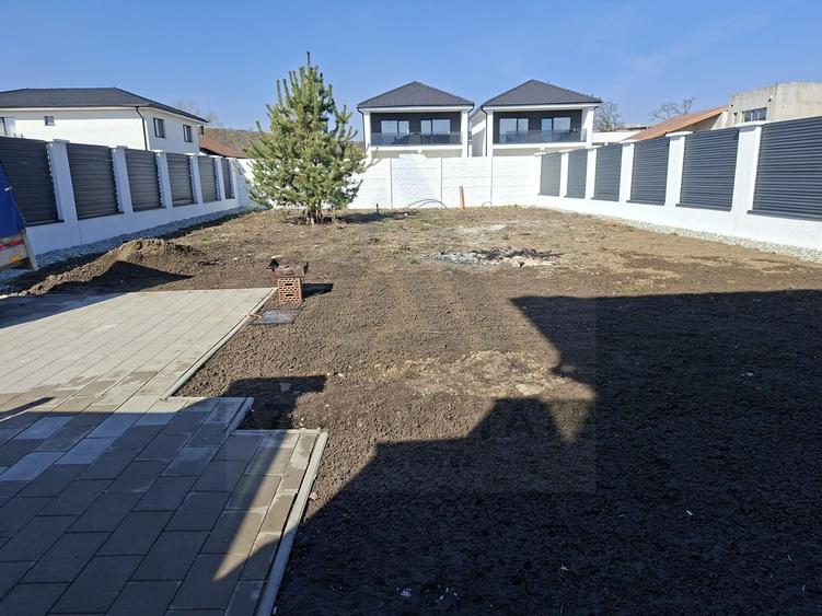 Casa individuala 4 camere 146 mp utili P+1 si teren 475 mp in Selimbar