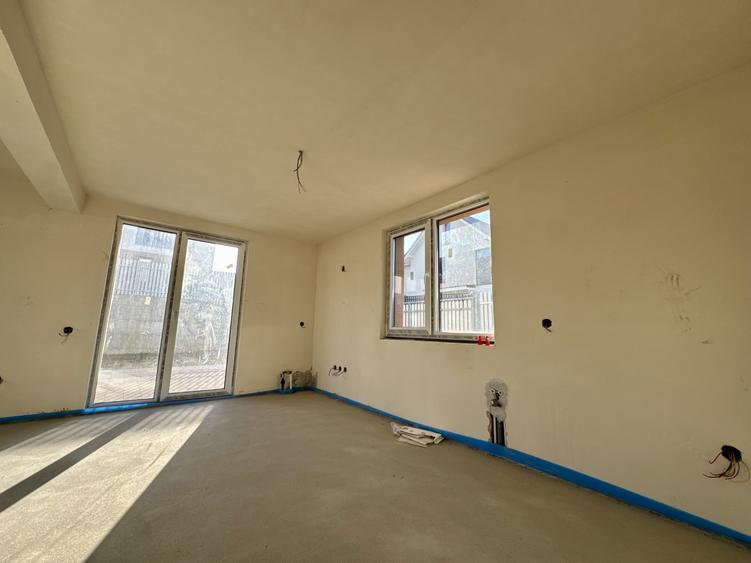 Casă cu garaj, 130 mp, 400 mp teren, CF disponibil, Chinteni