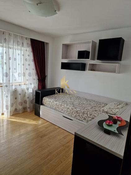 Apartament 4 camere Centrul civic, Decebal