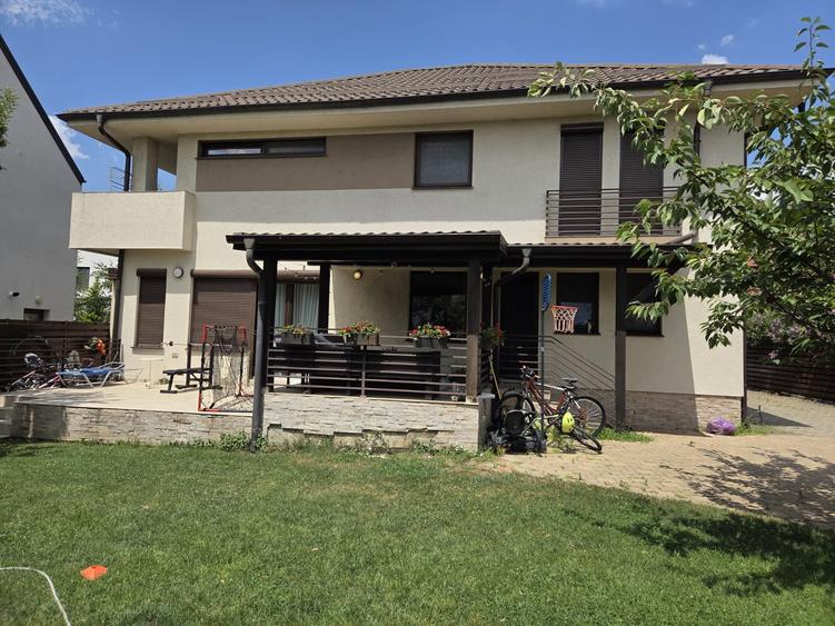 VILA de LUX CORBEANCA CENTRAL