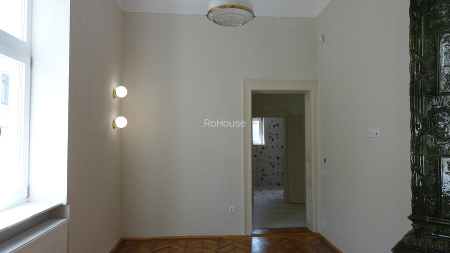 Casa recent renovata  .str. Avram Iancu, curte 300 mp, 3 parcari, zona centrala - 19