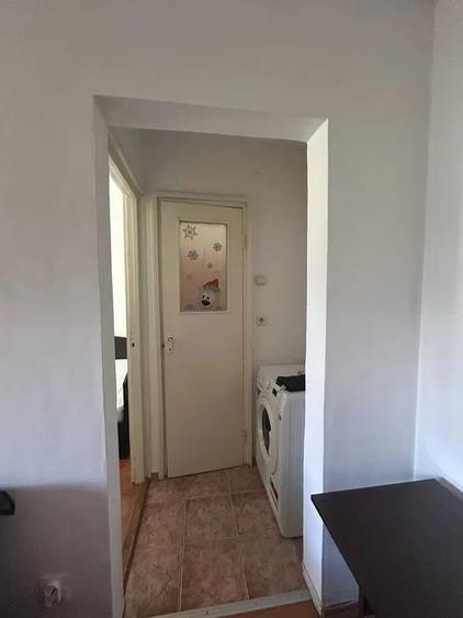 Apartament 2 camere mobilat și utilat | etaj 3/4 | zonă acces facil