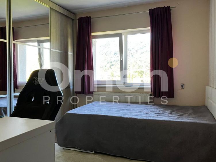 Apartament 3 camere decomandat, 82 mp, cu priveliște superbă, strada Victoriei
