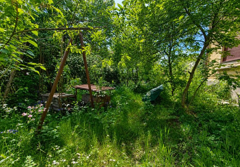 Vila Boutique cu 2 garaje, gradina si piscină - Centrul Orasului !