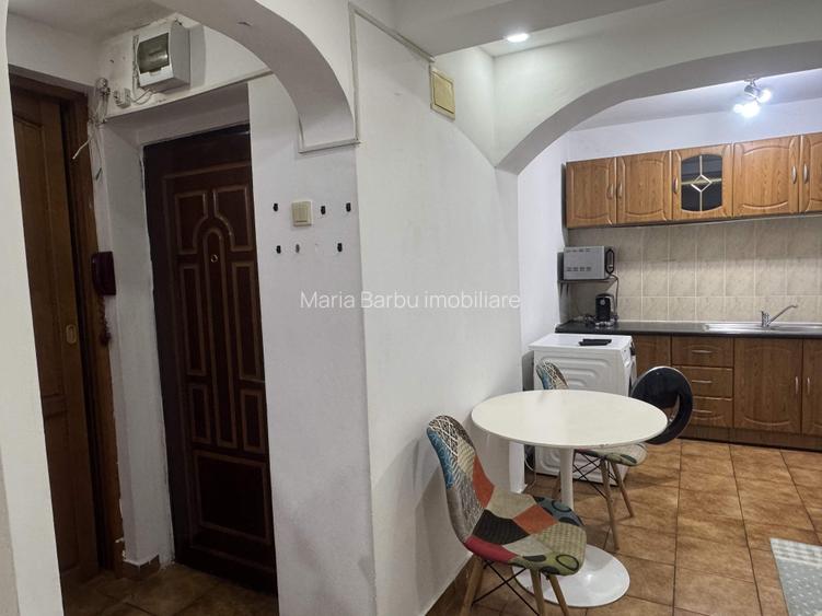 2 cam. etaj 2, decomandat, 50 mp. str. Unirii, zona centrala - 11
