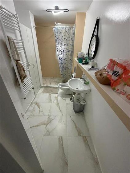 Vanzare apartament 5 camere Obor, boxa, loc parcare, centrala proprie, fara risc