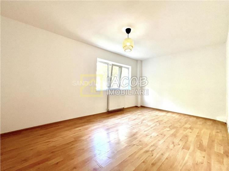 Apartament 3 camere, zona Ana Ipatescu - Bistrita Lac, str. 1 Mai - Bacau - 6