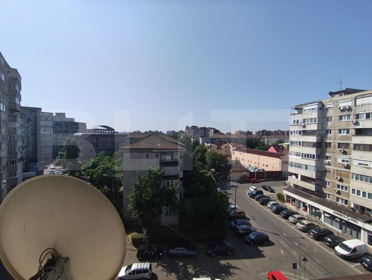 Apartament cu 4 camere, 88 mp, etaj intermediar, pe B-dul Dacia