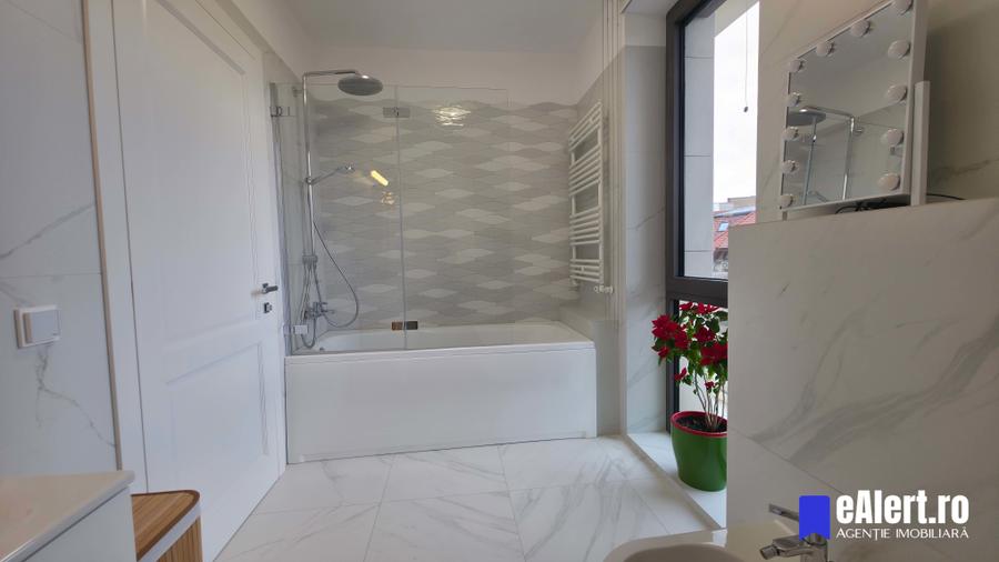 Apartament 3 camere lux, 110 mp + terasă 30 mp, La Maison, Dumbrava Rosie