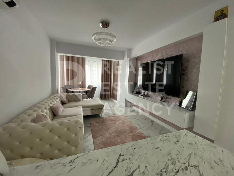 Vânzare, apartament 2 camere, zona Titan
