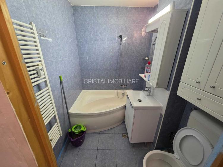 3 camere spatioase, AC, dressing generos, zona linistita Titan - 7