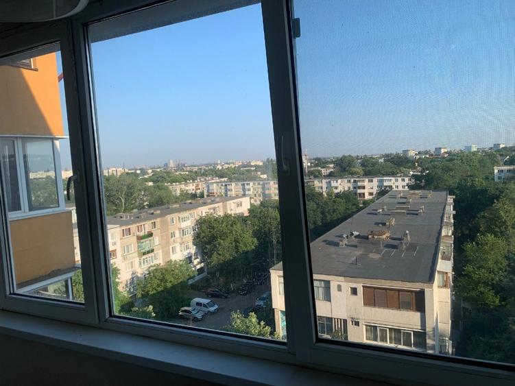 Vand apartament 3 camere , 105 mp , Faleza Dunării , Vedere frontală Dunăre
