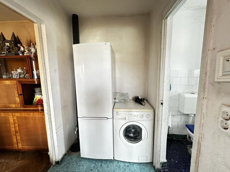 Apartament 3 Camere Vanzare CETATE Flanco Etaj 1, Nefinisat, Centrala Termopane