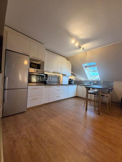 Apartament 3 camere cu scara interioara, mobilat si utilat, parcare