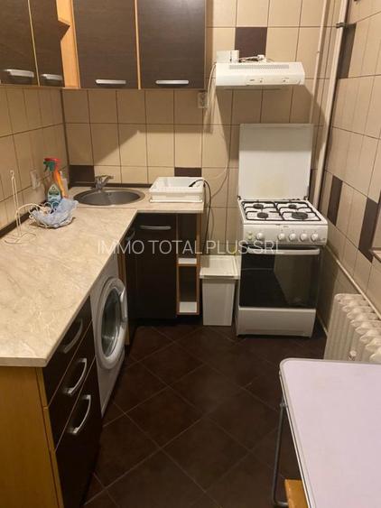 Vitan Dristor garsoniera cocheta 300 euro/luna - 4