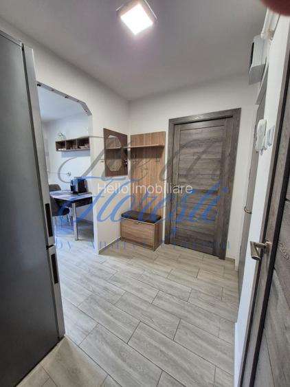 Apartament cu 3 camere , 61 mp, zona Manastur