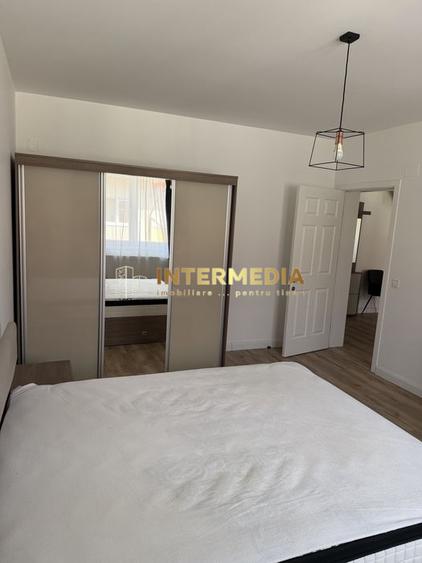 Apartament cu 3 camere Bloc NOU CENTRU Scara Interioara Mobilat Utilat Parcare