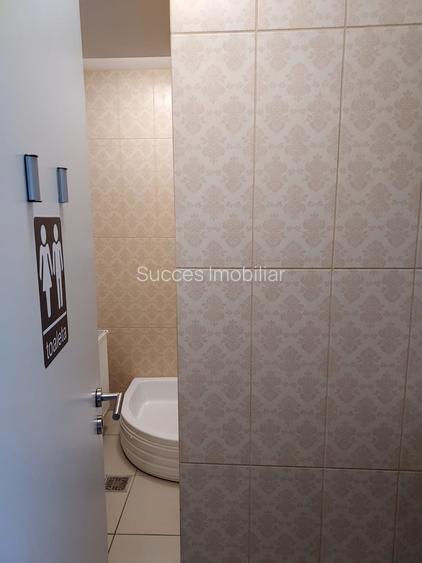 SPATIU COMERCIAL-CLINICA MEDICALA-490 MP,3 INTRARI,IDEAL INVESTITIE,1200000 EURO - 13